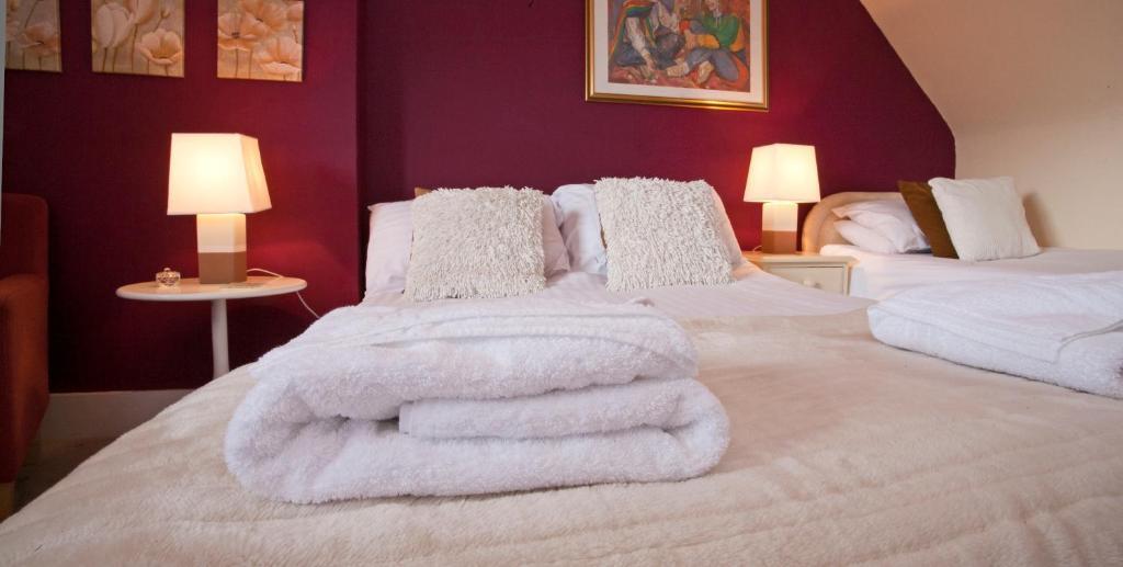 Glenurquhart House Hotel Balnain Room photo